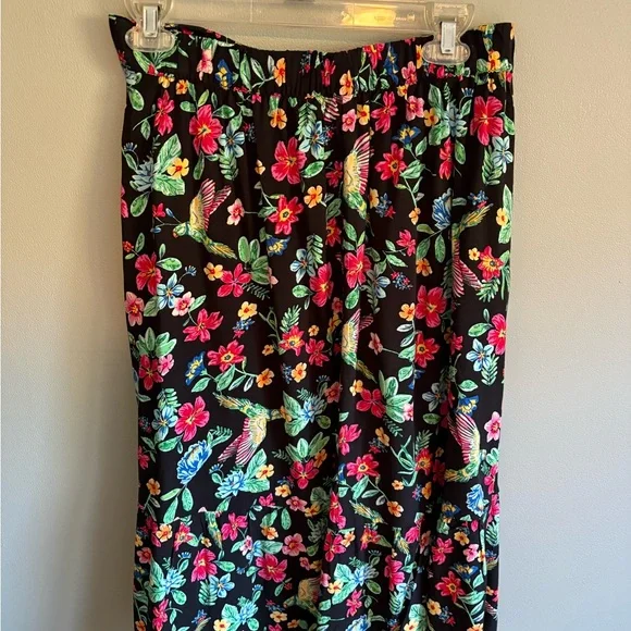 Old Navy Black Maxi Skirt with Tropical Floral & Bird Print - Picture 3 of 5
